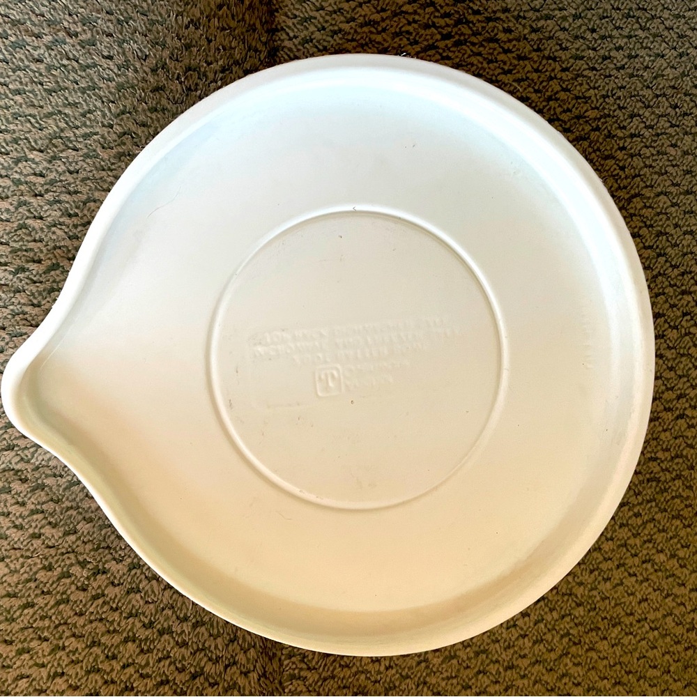 Batter bowl lid for large Pampered Chef Batter Bowl